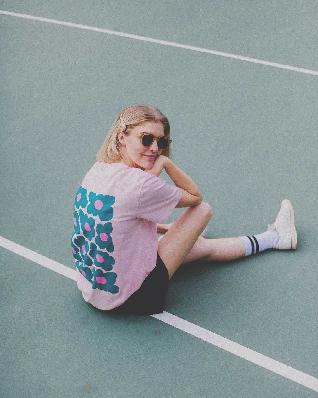 My_flowers_tee_Wobbly_green_flowers_on_possibly_the_best_pink_tee_I_ever_have_seen._And_of_cour.jpg